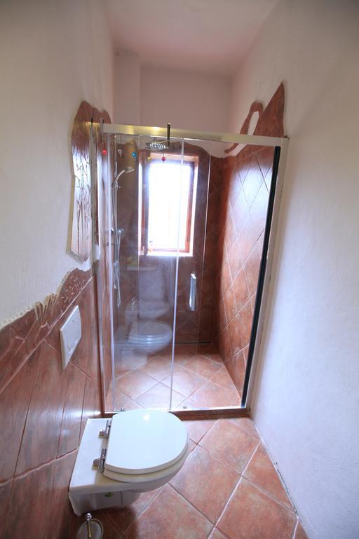 Apartman Alice ヤブロネツ・ナト・イゼロウ エクステリア 写真