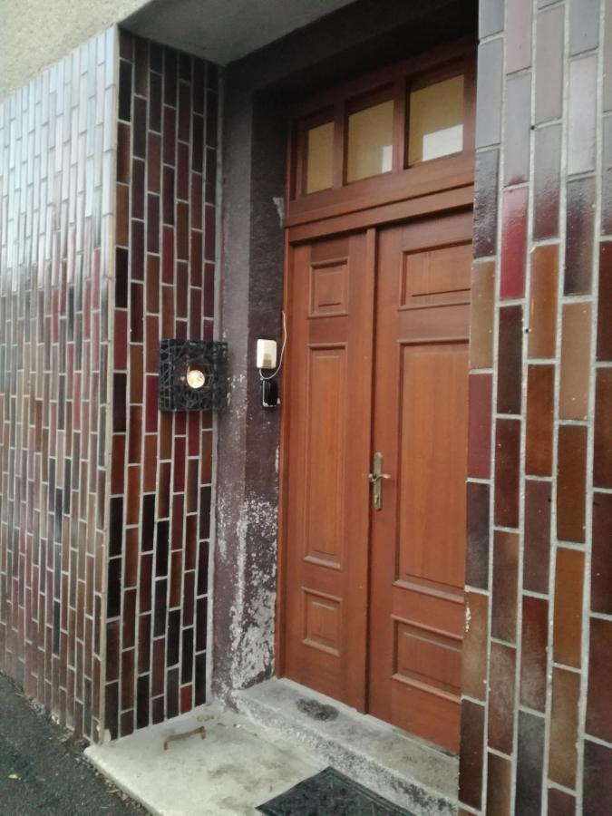Apartman Alice ヤブロネツ・ナト・イゼロウ エクステリア 写真
